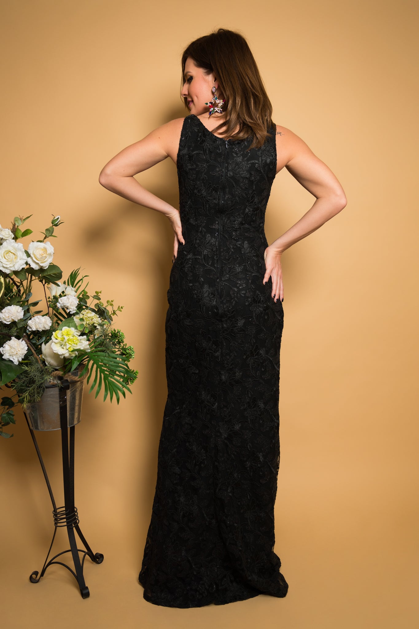 Rochie de seara lunga din material de dantela eleganta Alina Cristea Maralyn