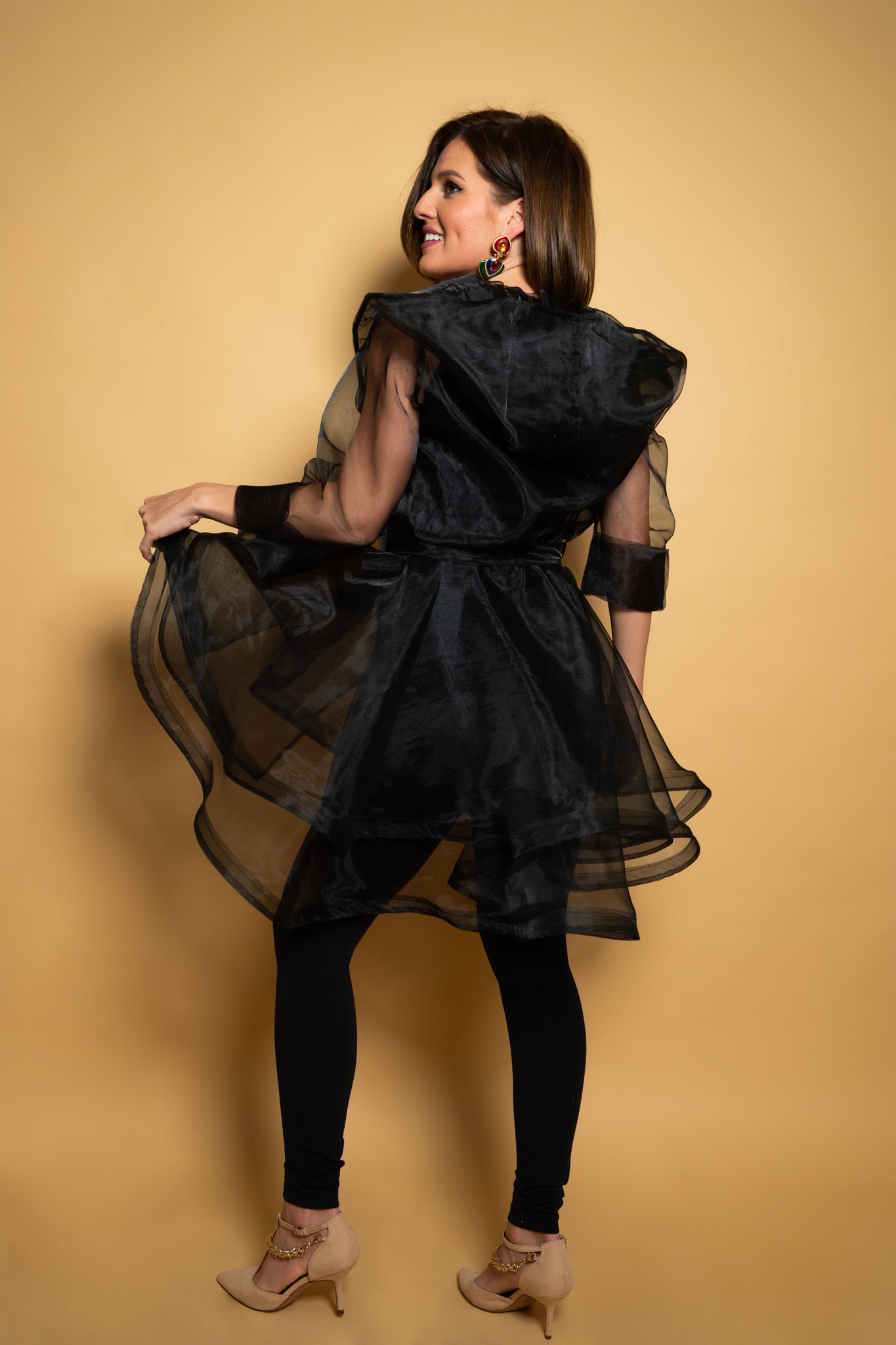 jacheta neagra asimetrica din material organza si cordon in talie Alina Cristea Maralyn