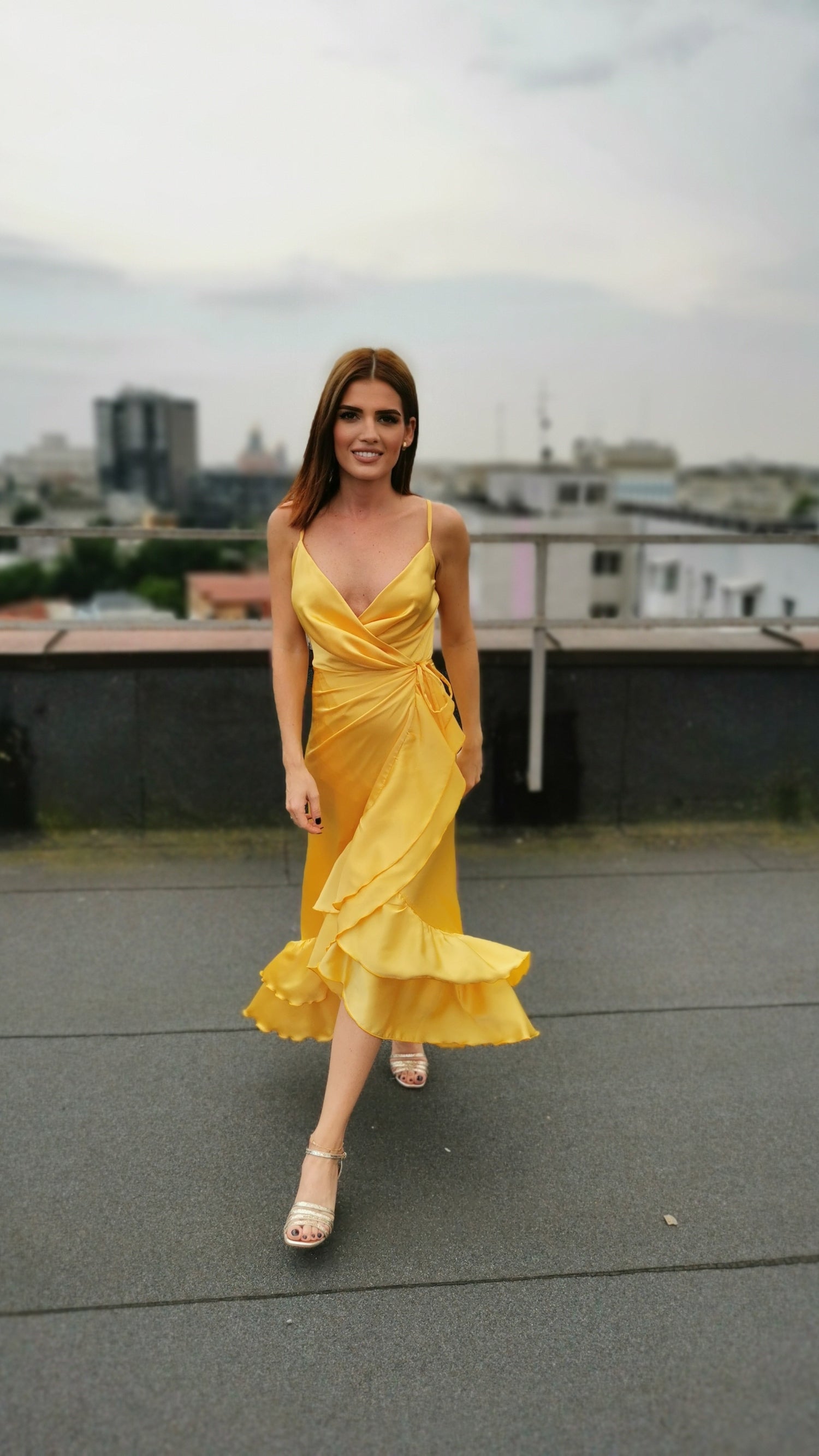 Yellow dress Maralyn